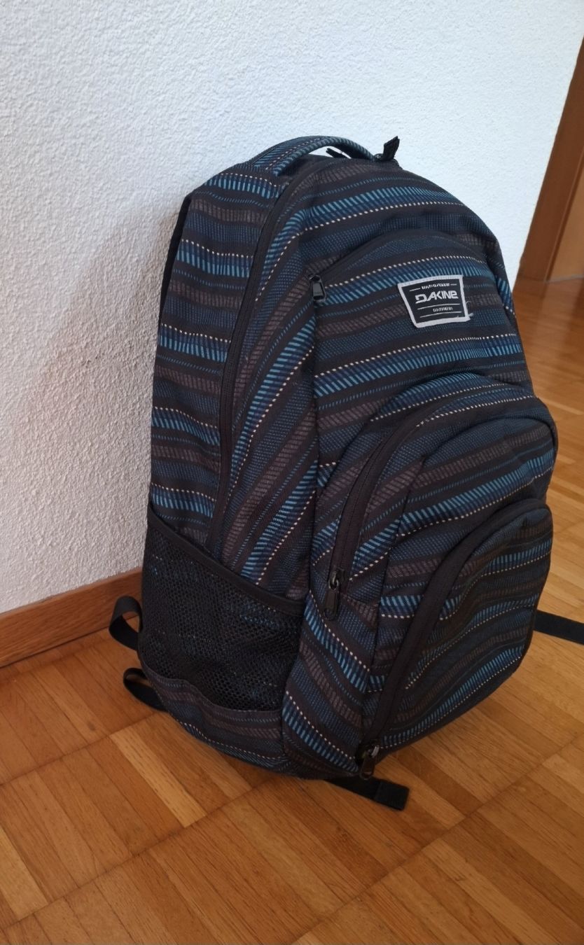 Dakine Zaini: Dakine Schulrucksack, gebraucht, 33l – Usato da Goldau venduto da sar_p9dt 2
