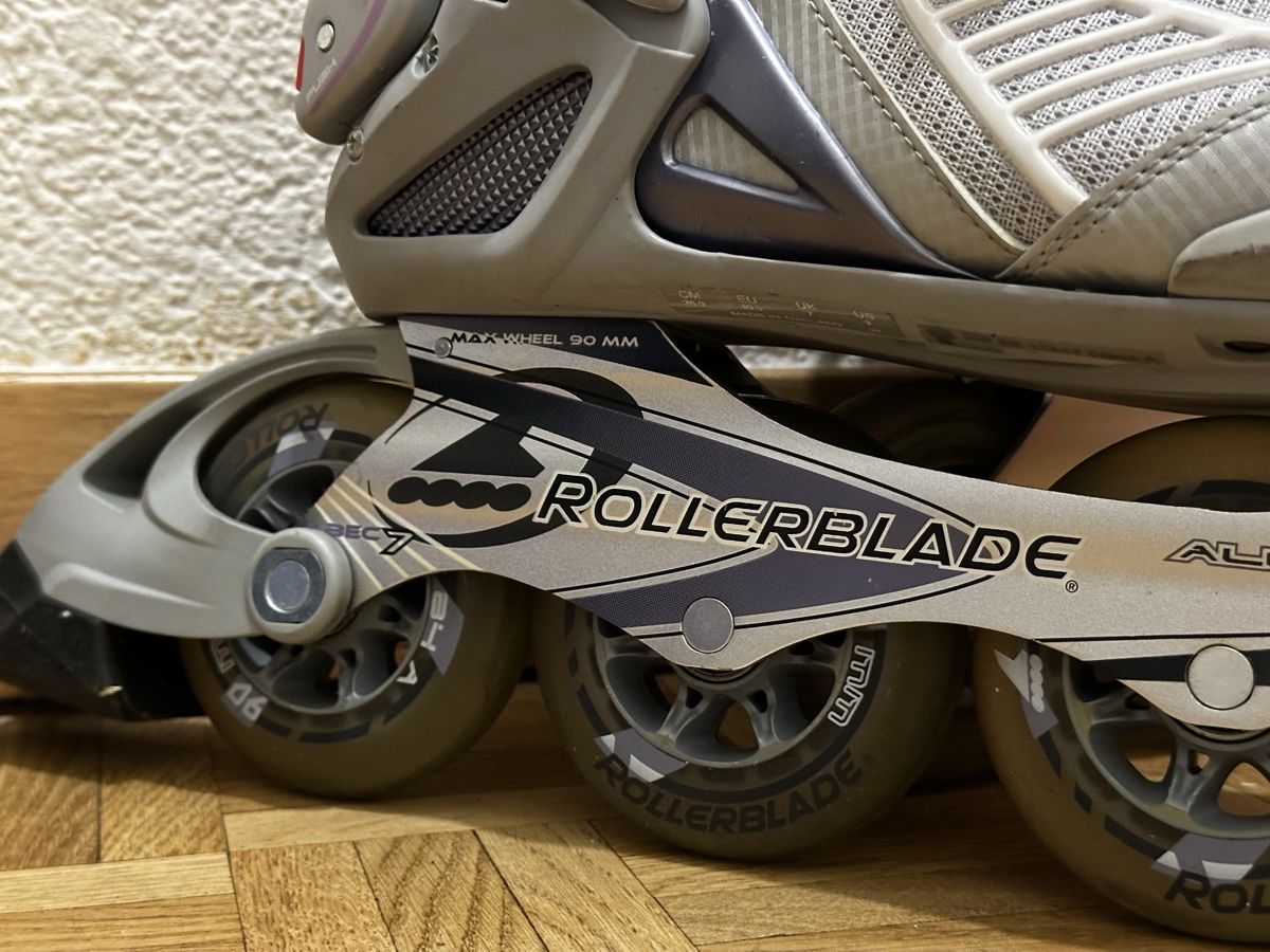 Pattini in linea & Pattini a rotelle: Rollerblade – Nuovo (secondo la descrizione) da Châtelaine venduto da Mayy 1