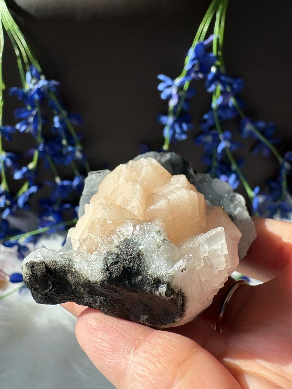 Minerali & Pietre curative: Chalcedon-Stalaktit mit Stilbit und Heulandit – Nuovo (secondo la descrizione) da Neuheim venduto da m.hald 3