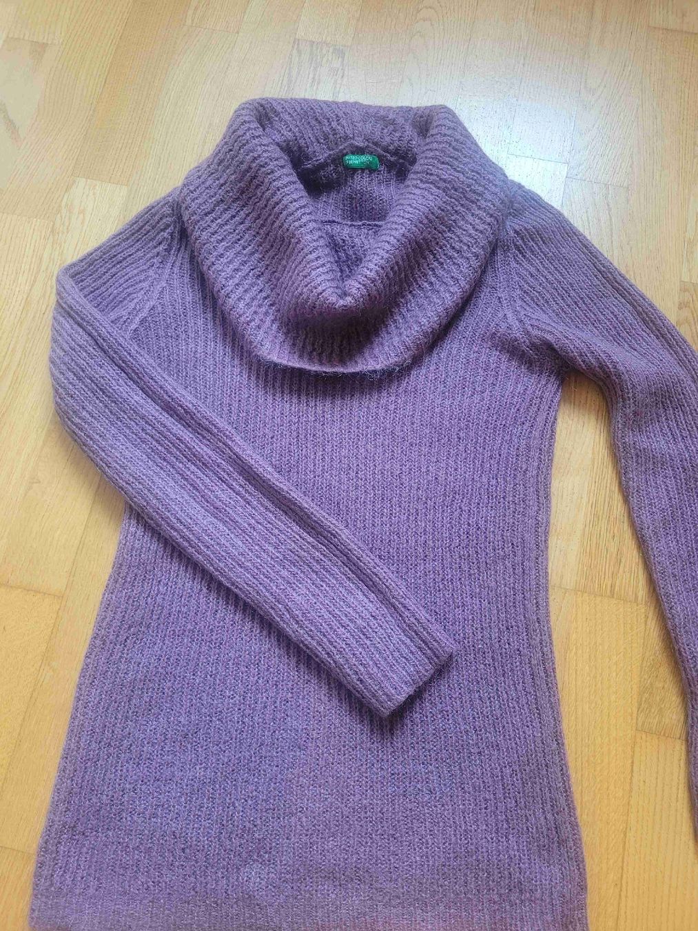 Benetton Pullover & Sweatshirts: Lila Benetton Wollpullover, Grösse M, Kuschelig – Gebraucht aus Thun von Vesna27