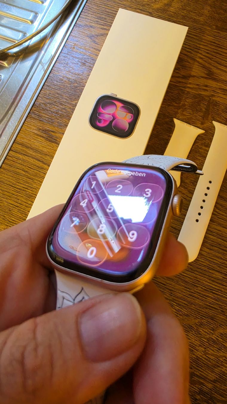 Apple Smartwatch: Apple Watch 11 44mm Rosé Gold – Usato da Buchrain venduto da electrify87 2