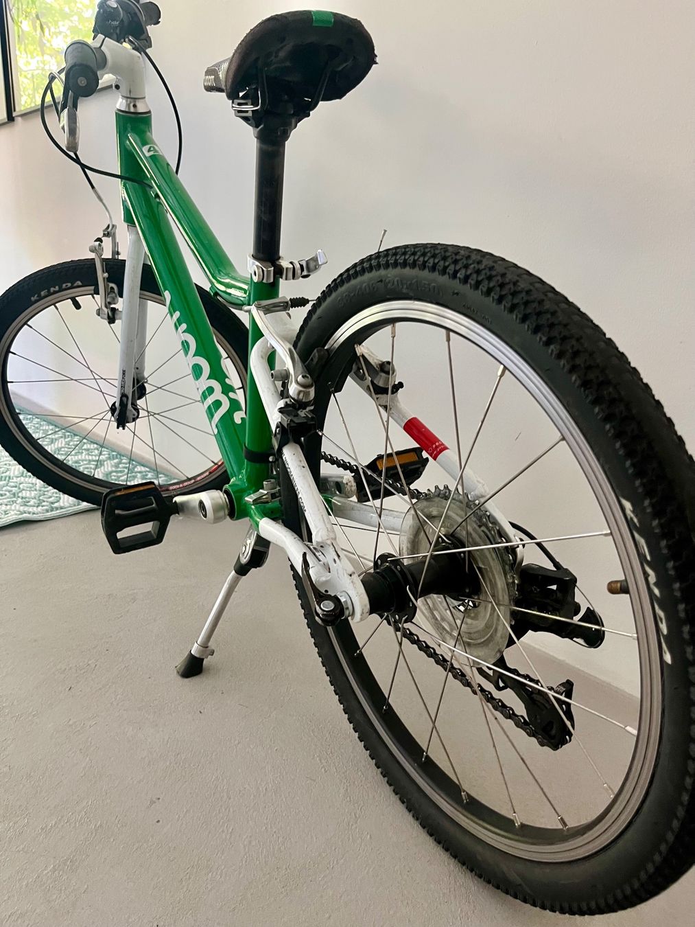Woom Velos: Kindervelo woom 4 grün – Gebraucht aus Bern von Afrey 2