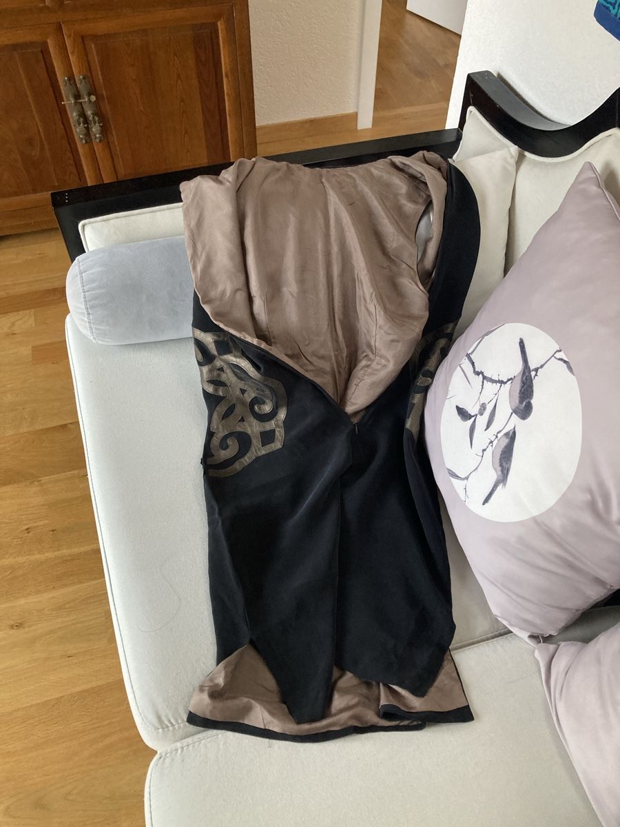 Robes: Silk dress – Neuf (Voir description) à Perroy par san_jxr8 4