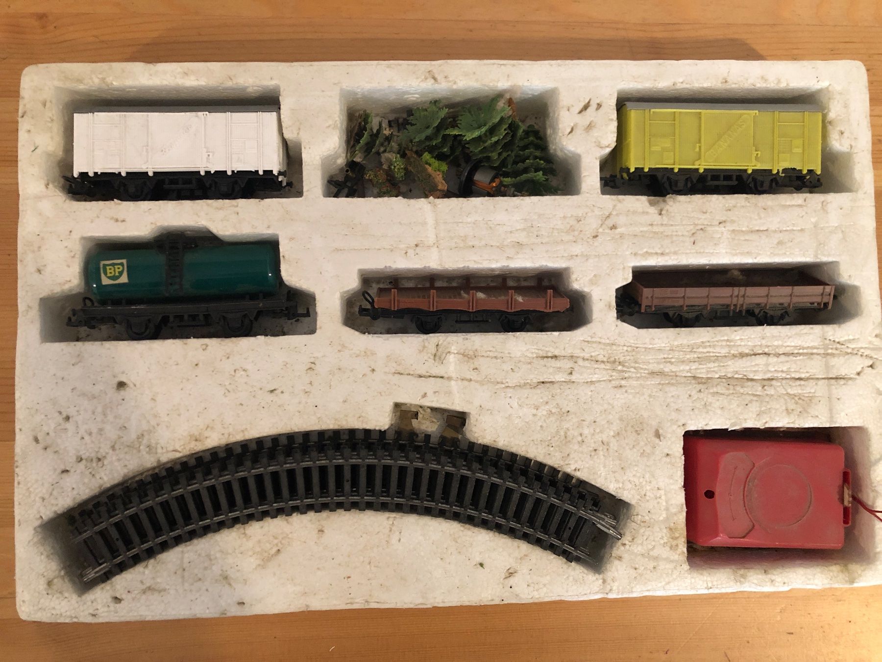 Modellini di ferrovie: Spur HO Waggons und Schienen – Usato da allschwil venduto da Admin1456