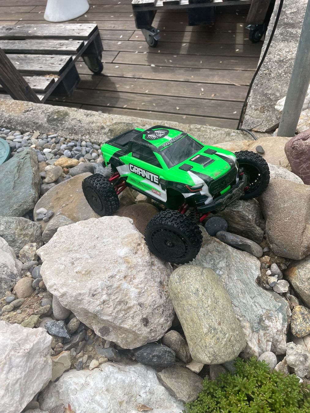 Arrma Modellismo RC: Arrma Granite Grom – Usato da biberist venduto da alpinab11