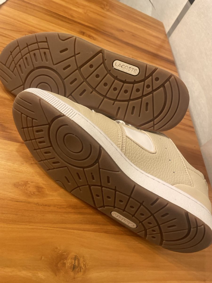 Lacoste Herrenschuhe: Lacoste Ledere Sneaker, Grösse 41 Neuwertig, Top Zustand – Neu (gemäss Beschreibung) aus Wil SG von Wanessamoccia17 4