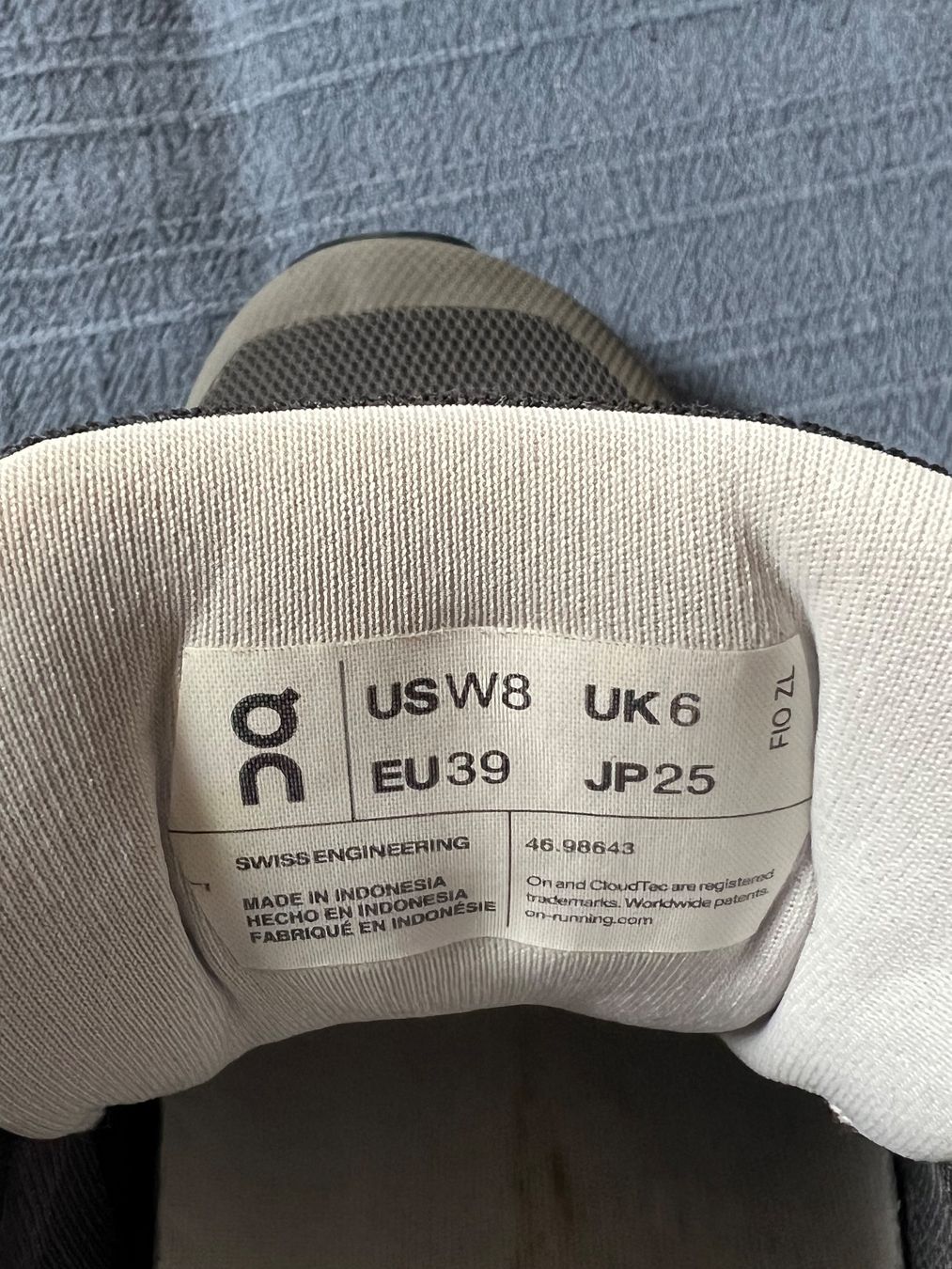 On Damenschuhe: On Cloudrunner Grösse 39 – Gebraucht aus Stein AR von Landliebe77 2
