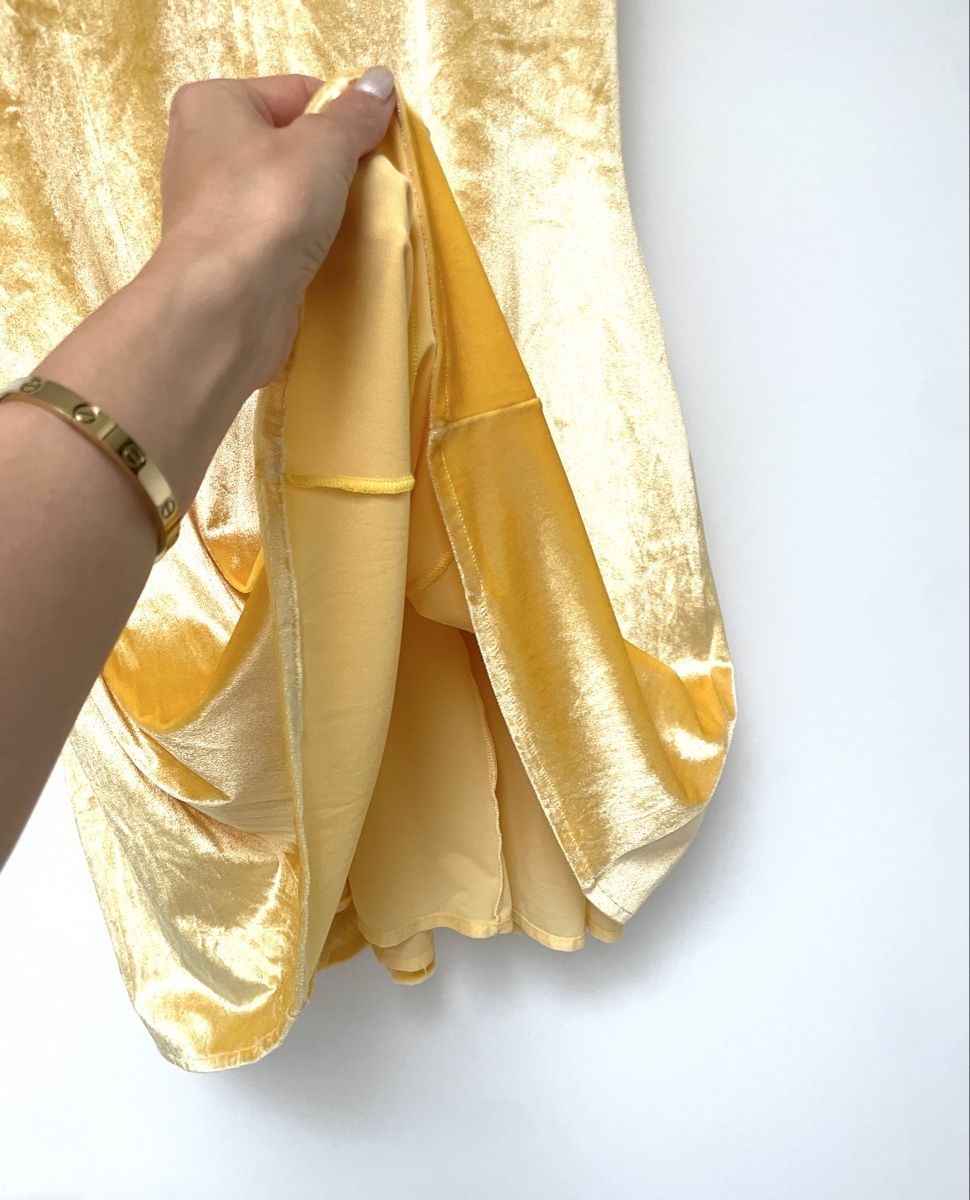 Dolce & Gabbana Vestiti: Dolce & Gabbana Samtkleid – Usato da Stäfa venduto da Nicole093 4
