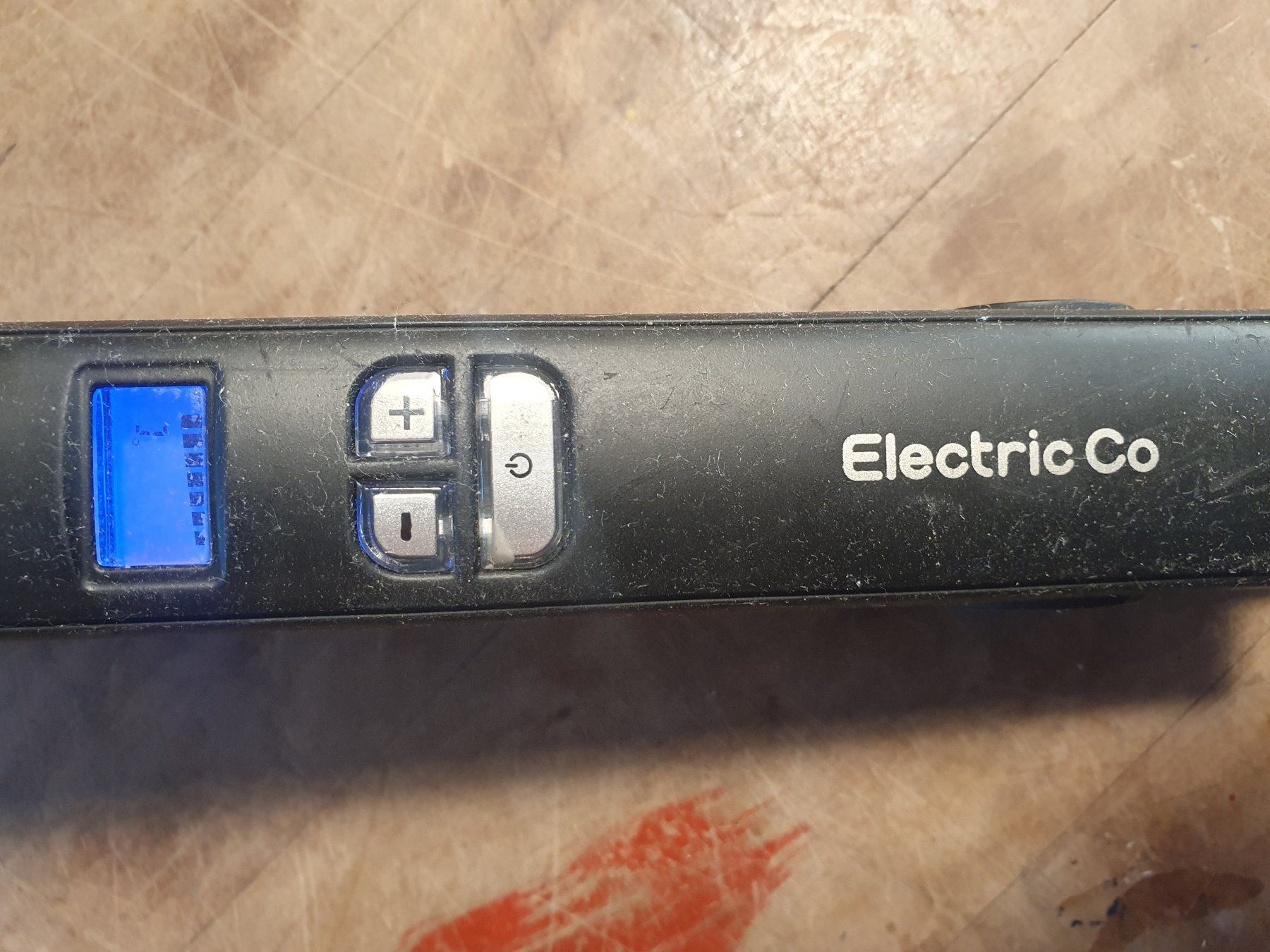 Piastre & Arricciacapelli: Electric CO Lockenwickler – Usato da Zürich venduto da loosebone 1