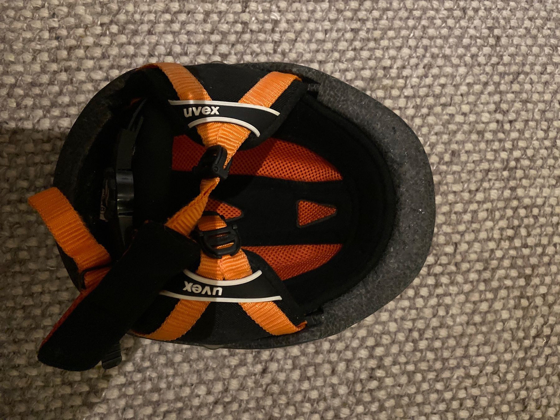 Uvex Helme: Casque de ski Uvex noir/orange, taille 52-54 – Gebraucht aus Genève von captus 2