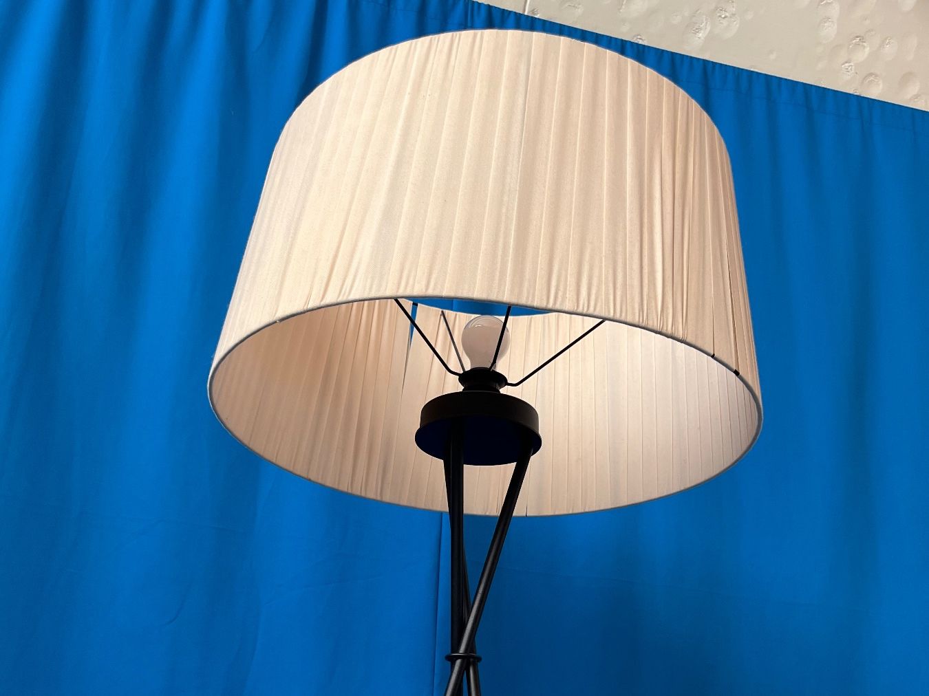 Lampen: Stehlampe – Gebraucht aus Herrenschwanden von orosport 2