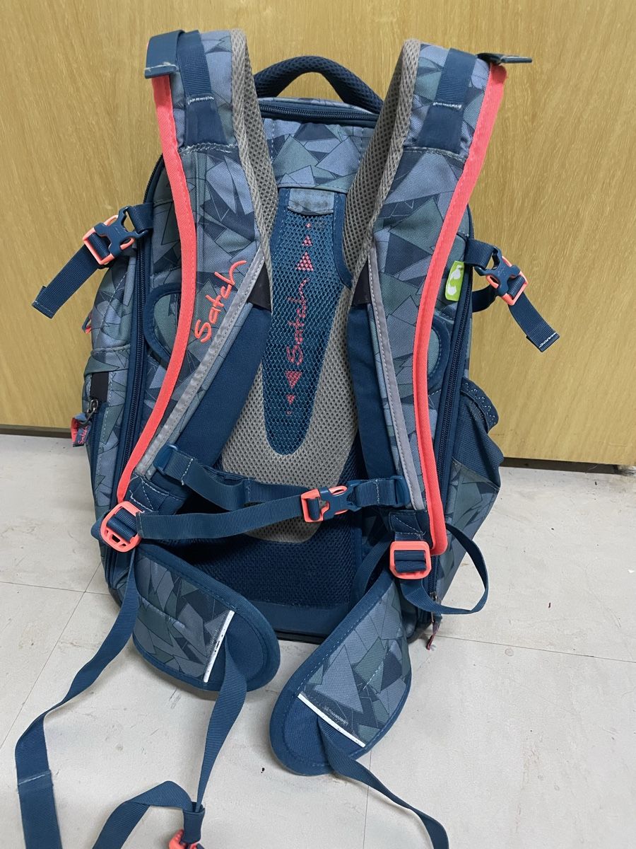 Satch Zaini: Satch Schulrucksack – Usato da Dornach venduto da san_s2qy 1
