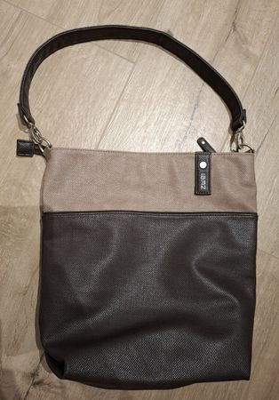 Zwei Tasche 