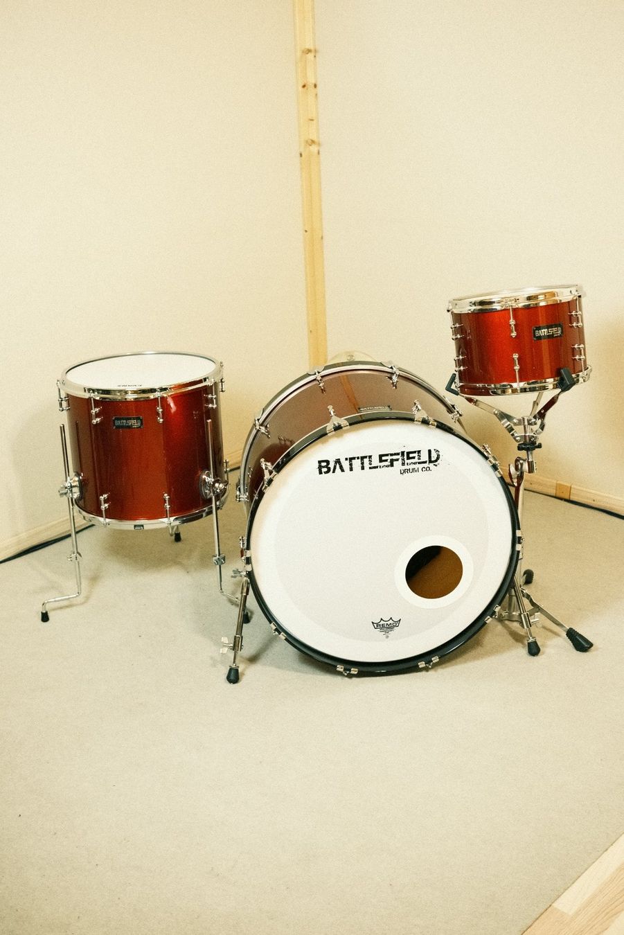 Strumenti musicali: Drumkit - 24", 12", 16" - Battlefield USA Custom Drums – Usato da Villars-Burquin venduto da loricmat 2