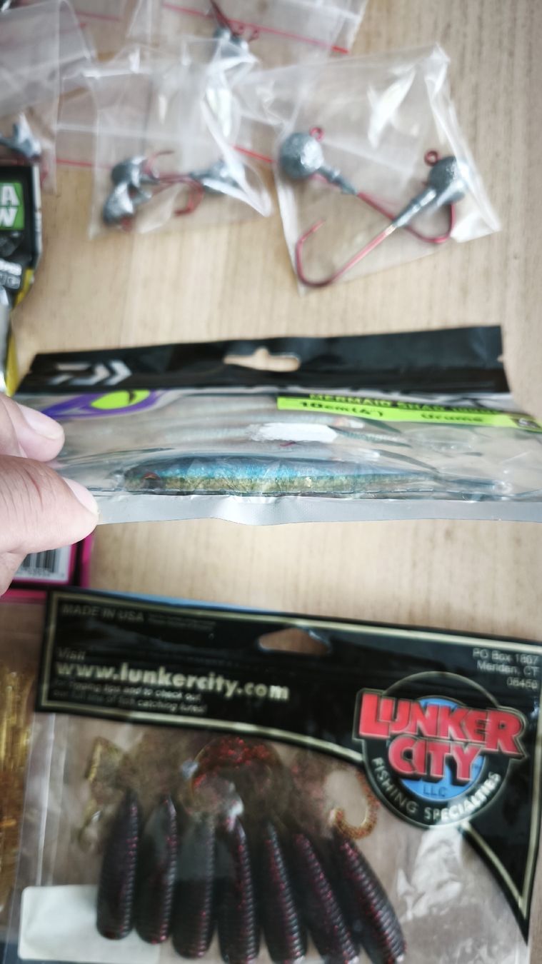 Köder: Köderset Gummis/Jigs Spro Daiwa Quantum etc – Neu und originalverpackt aus Sarnen von sebalant 3