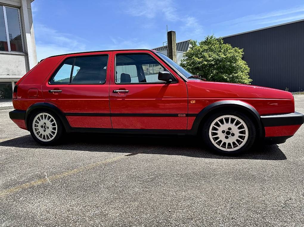 VW Automobili: Vw golf 2 GTI 16V – Usato da Orpund venduto da PENICILINA 1