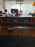Seiten/Beistelltisch