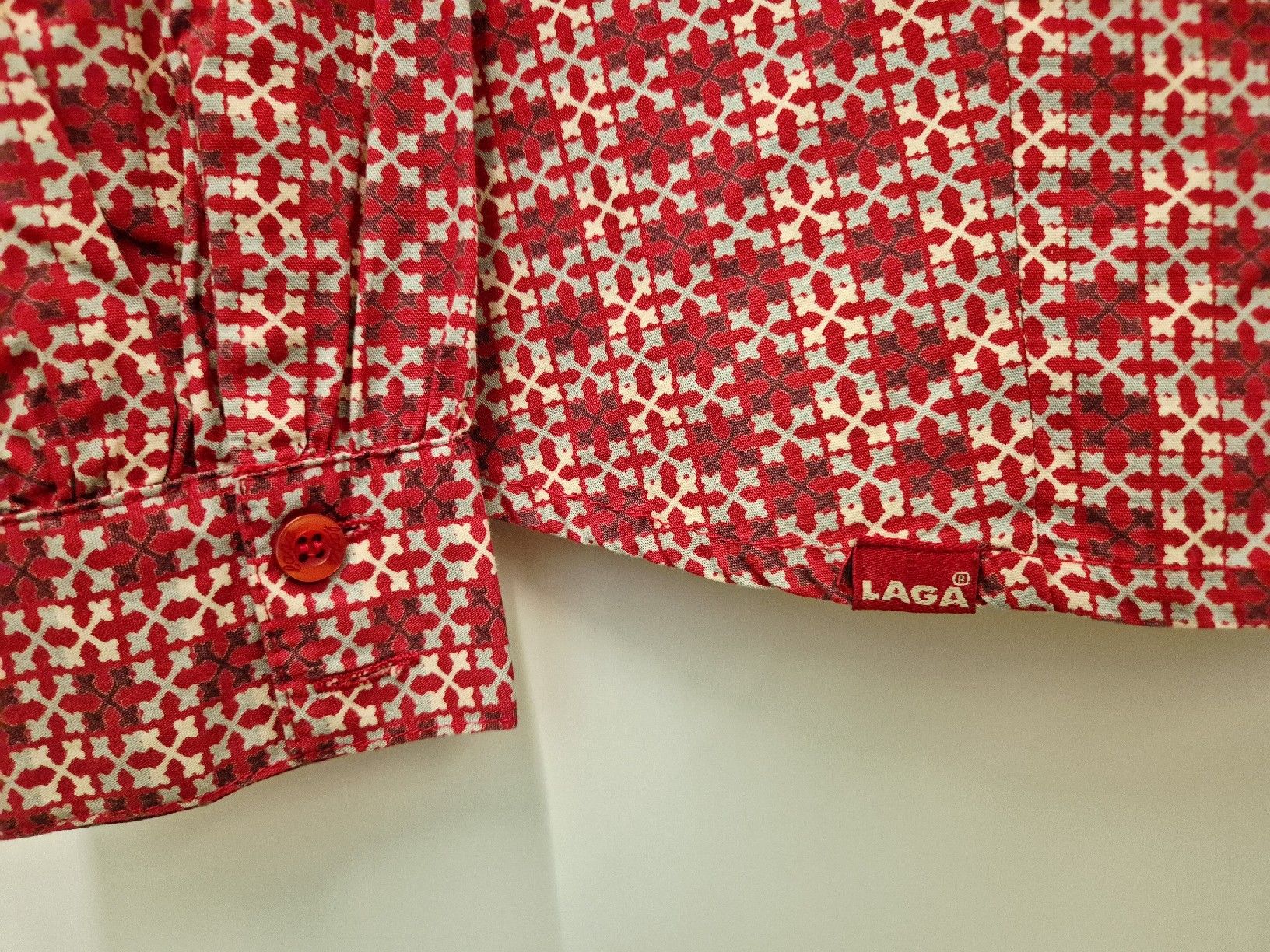 Camicette: LAGA Red Patterned Button-Up Shirt - Size S – Nuovo (secondo la descrizione) da Altendorf venduto da UpcyclingByElena 1
