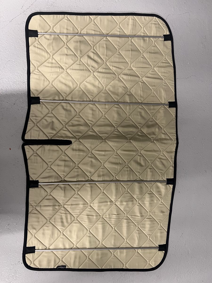 Sonstiges Campingzubehör: Fenster Thermomatten – Gebraucht aus Olten von LDProductionlight 5