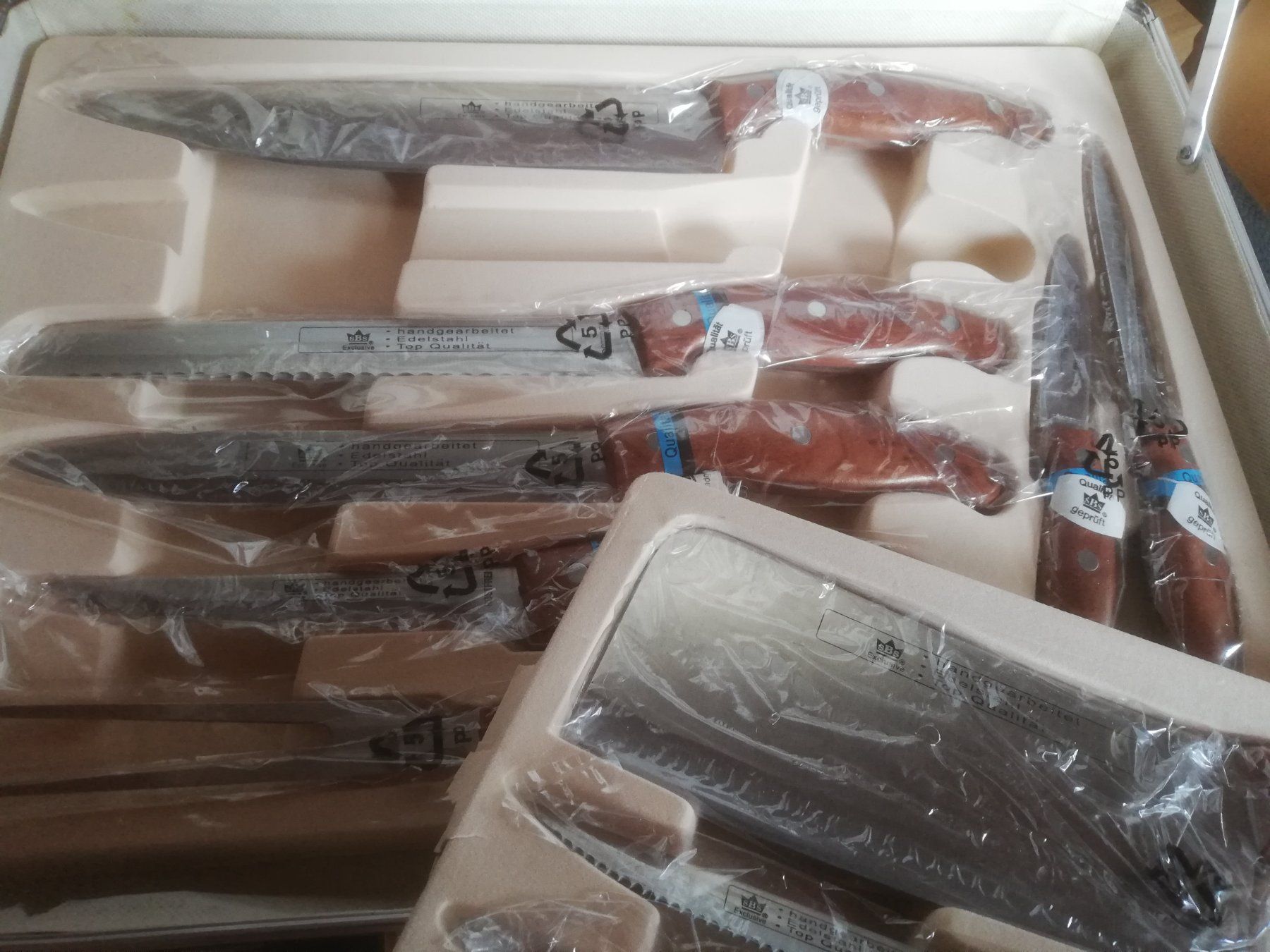 Set di posate: Besteckset Koffer SBS – Nuovo (secondo la descrizione) da Abtwil SG venduto da Tonisberg