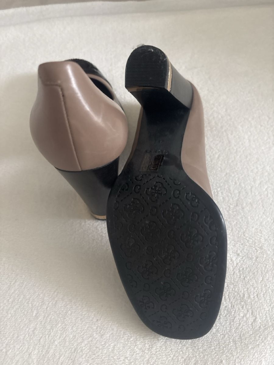 Guess Scarpe da donna: Guess Pumps Gr. 38,5 – Nuovo (secondo la descrizione) da Feusisberg venduto da LadyLook 3