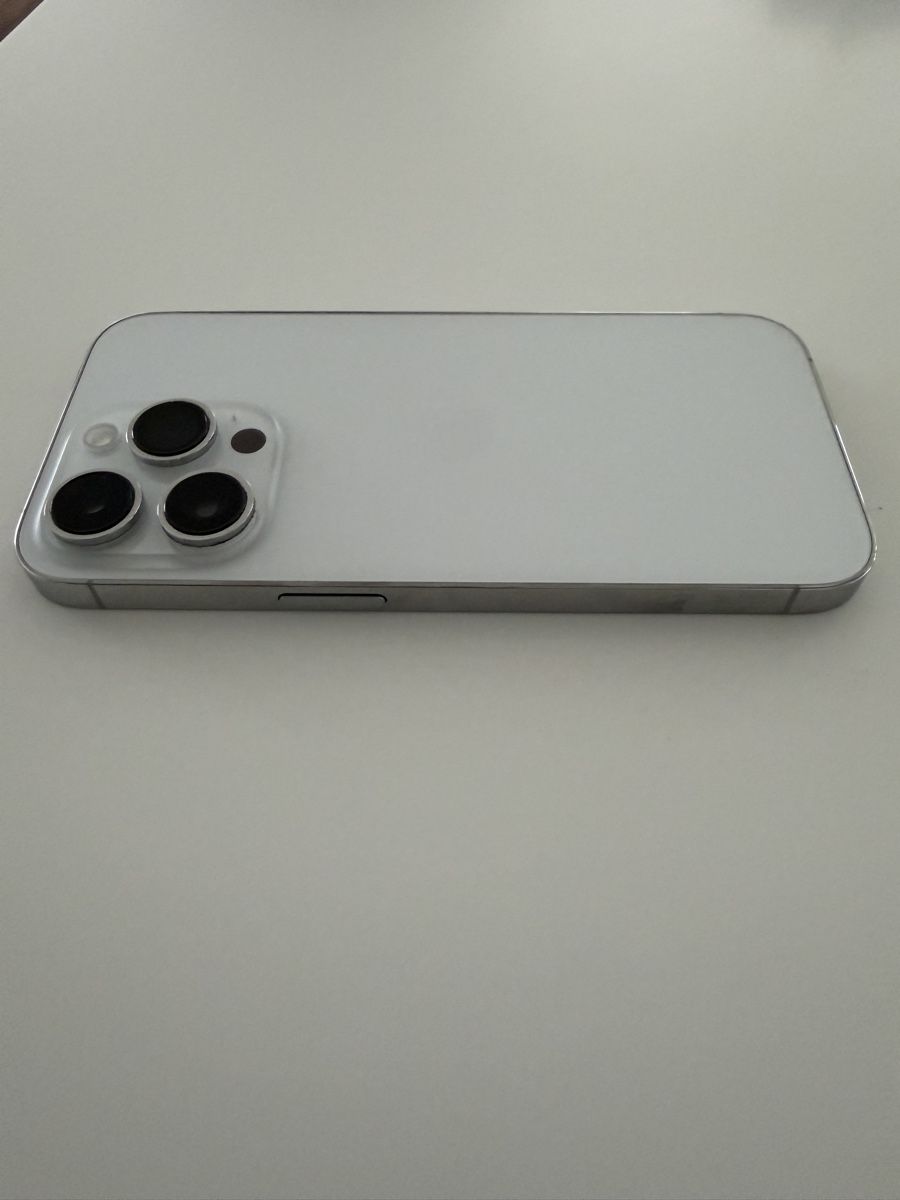 Apple Telefoni cellulari / Smartphones: iPhone 14 Pro, Silver, 256GB, 78% – Usato da Hergiswil NW venduto da pbanz1988 4