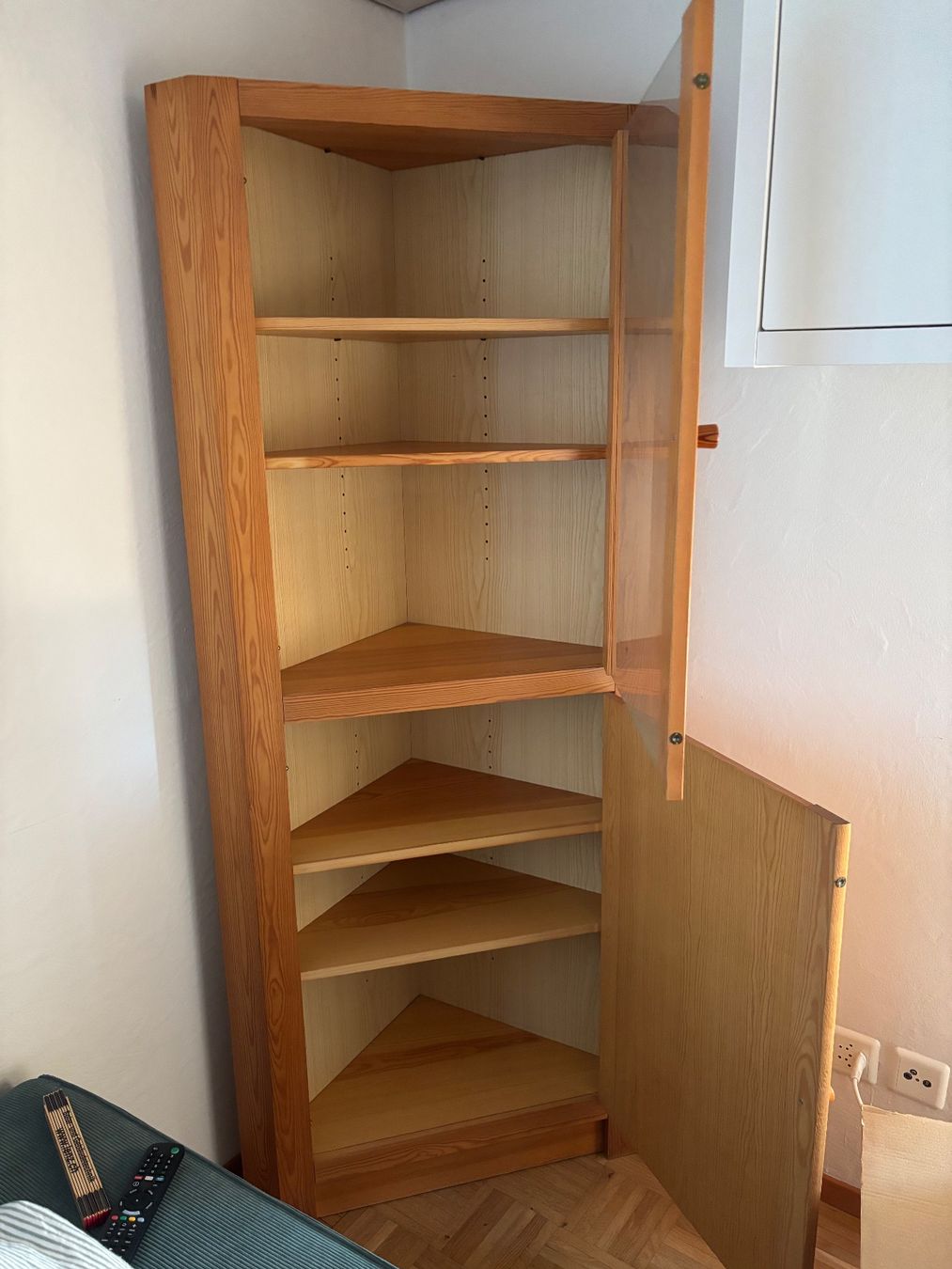 Armadi: Eckschrank – Usato da St. Gallen venduto da mehirahel 1
