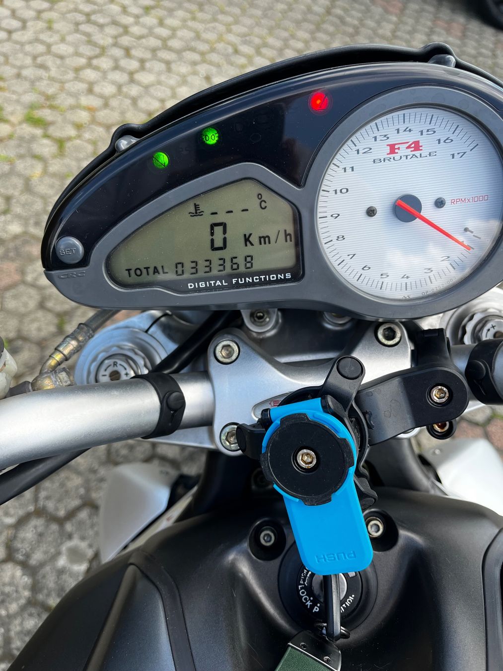 MV Agusta Strada: MV Agusta F4 Brutale 750s – Usato da Zufikon venduto da jes_vfd5 5
