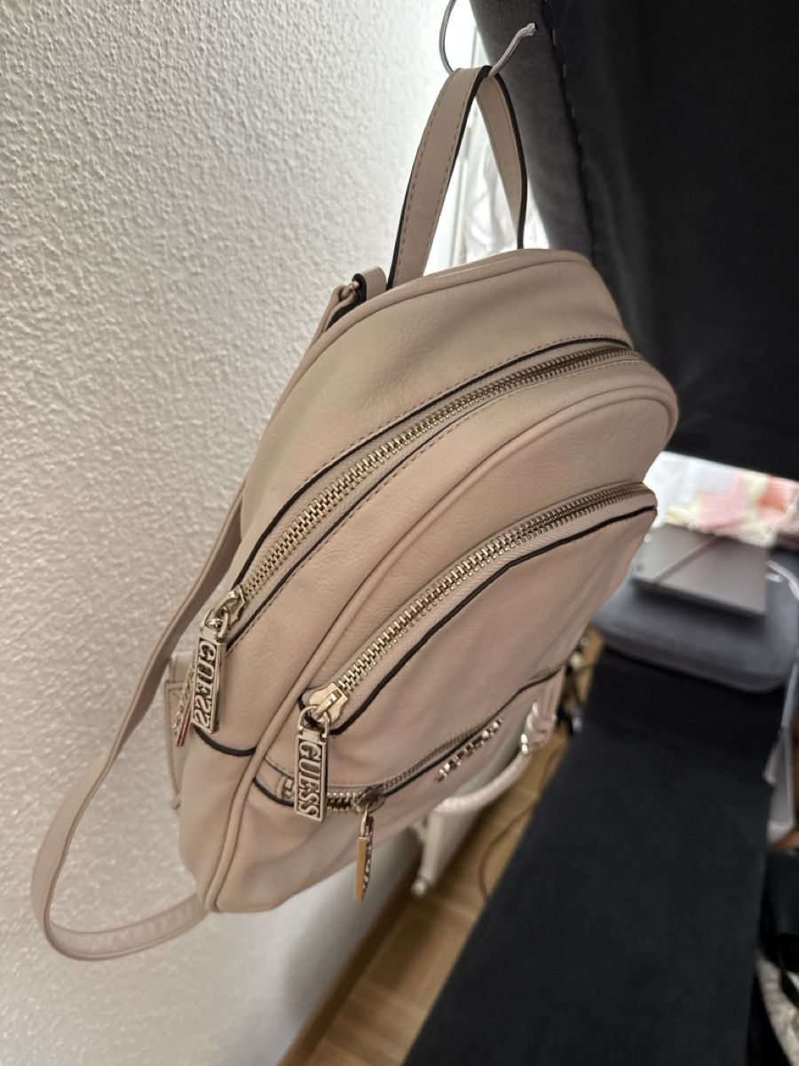 Guess Rucksäcke: Guess Rucksack beige – Neu (gemäss Beschreibung) aus Schaffhausen von Lutka01 1