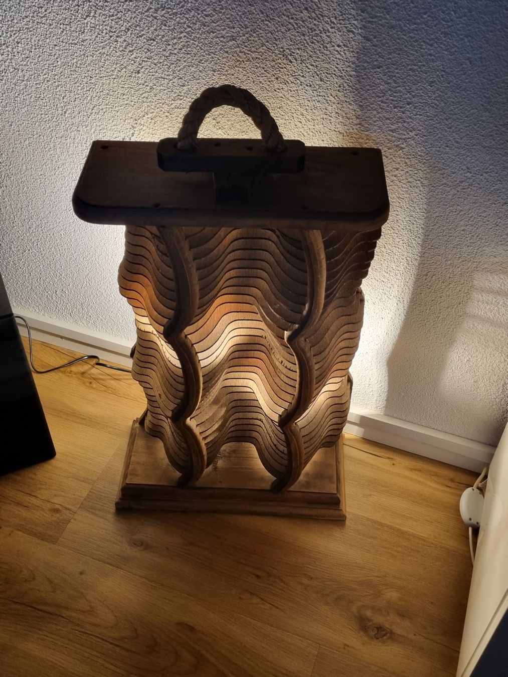 Lampade: Holz Lampe / Tischlampe,  ein Hingucker! – Usato da Gutenswil venduto da Karin1111 1