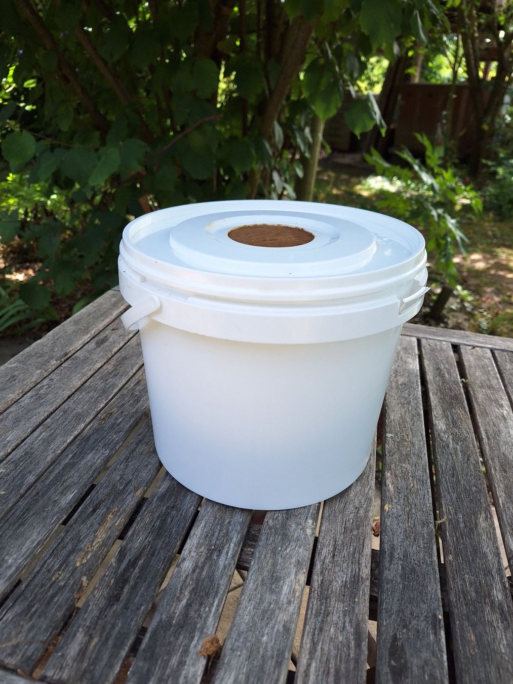 Alveari: Bienen Fütterungseimer – Nuovo (secondo la descrizione) da Ipsach venduto da nik_6hkj