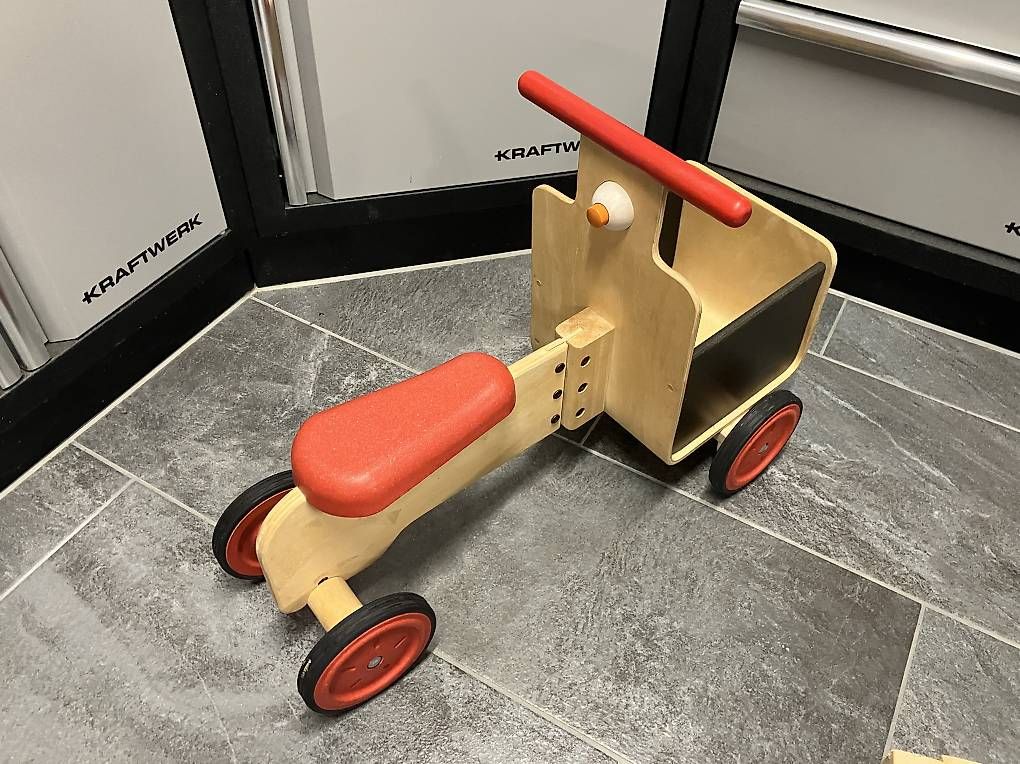 Veicoli per bambini: Holz - Laufwagen  – Usato da Menznau venduto da siricius 1
