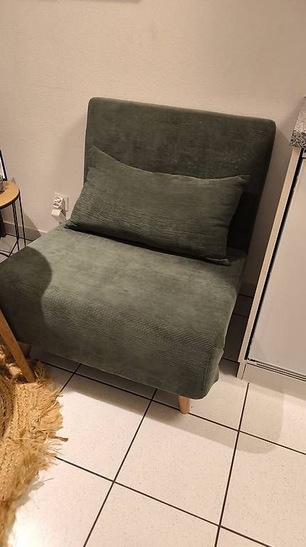 Sessel: Schlafsessel Sofa  – Gebraucht aus Basel von wis_c5wz 1