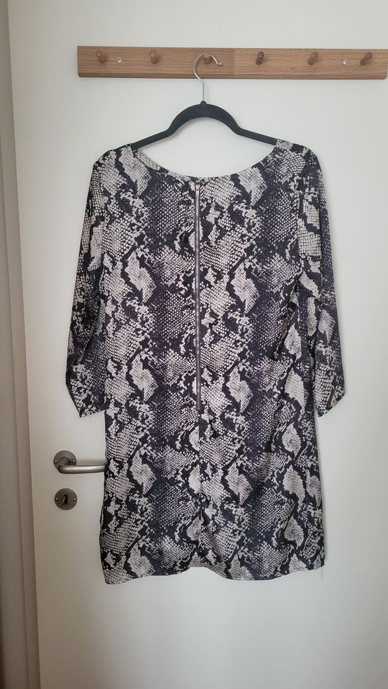 Vestiti: Robe serpent satinée – Usato da Kloten venduto da kar_zjb2 1