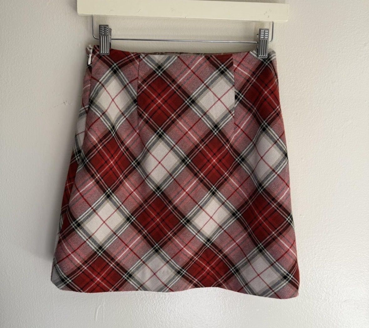 Gonne: NEW - Mini Skirt Red Plaid NP: 49.- – Nuovo (secondo la descrizione) da Horgen venduto da len_qjz9 1