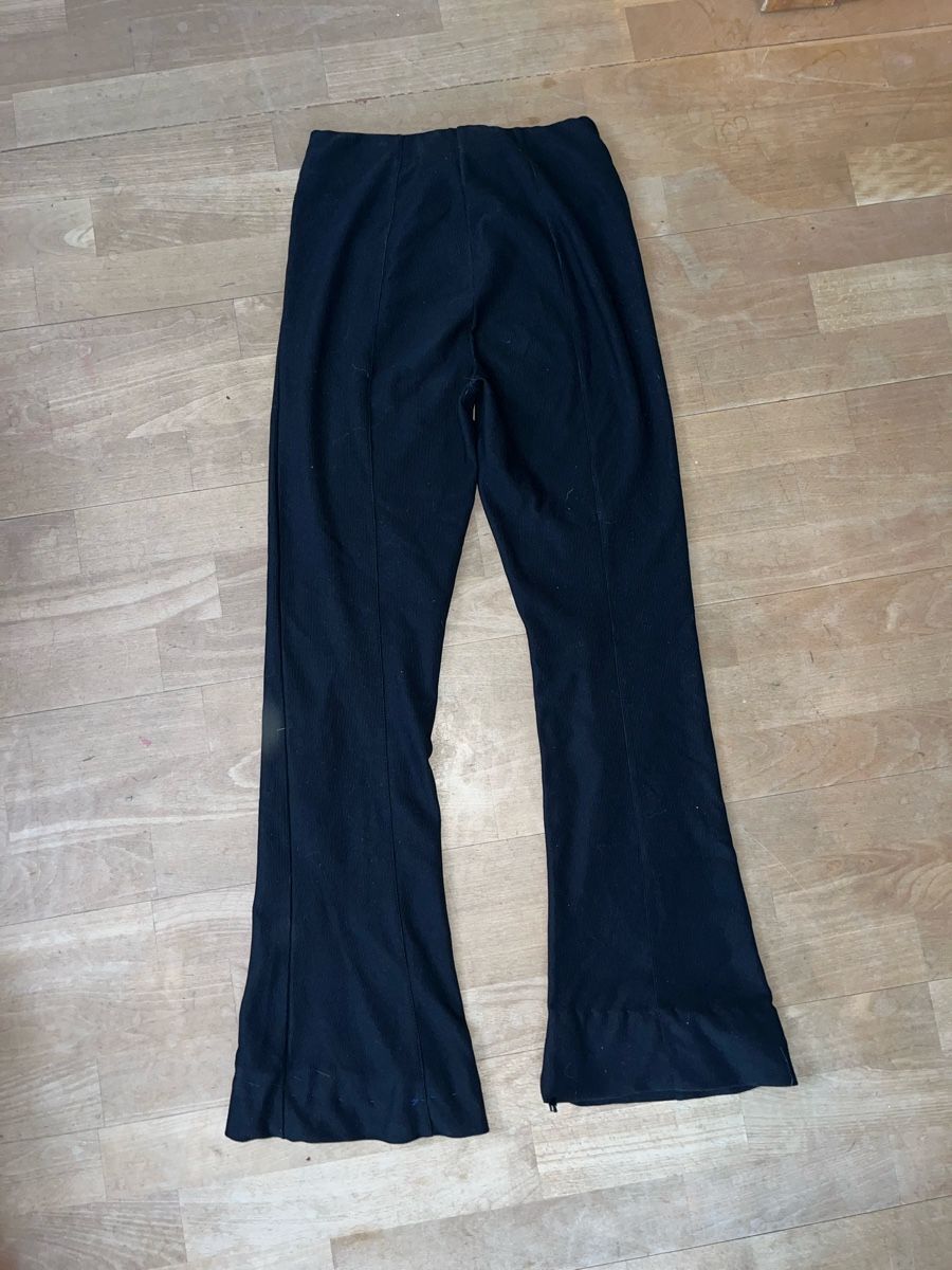 Pantaloni: Schwarze Schlaghose, Grösse M – Usato da Stäfa venduto da jo1735 2