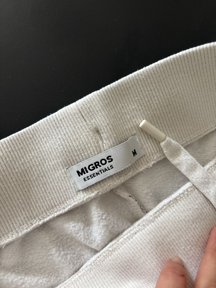 Pantaloni: Trainerhose M - 100 % Baumwolle – Nuovo (secondo la descrizione) da Bellinzona venduto da giu_vfl7 1