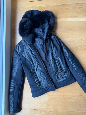 Goldbergh, Ski-Lederjacke, Grösse 36/38, defekte Applikation