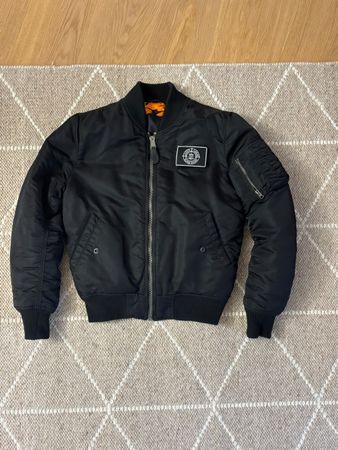 Alpha Industries X Unfair atletics Bomberjacke ma1 