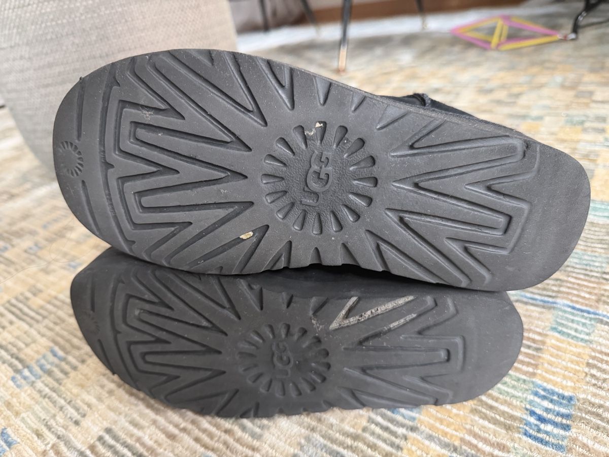 Ugg Herrenschuhe: Ugg Boots - Black - Size 38 - Platform - Cosy Winter! – Gebraucht aus Zürich von kas_g26m 5