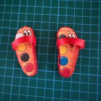 1 Paar Puppenschuhe, für Sasha, Badeschuhe, Schlarpen, rot