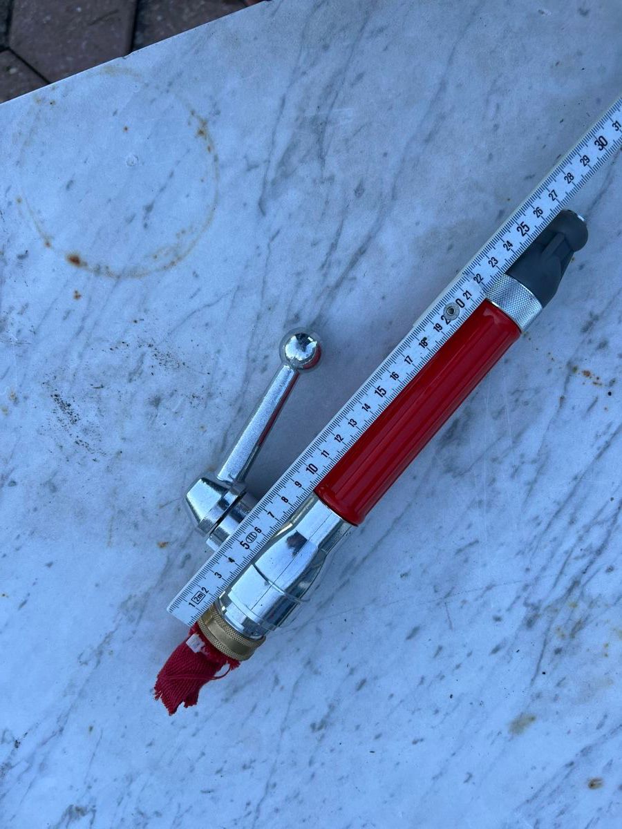 Tecnologia medica: Feuerwehrspritze Spritze – Nuovo (secondo la descrizione) da Niederrohrdorf venduto da beniledergerber 1