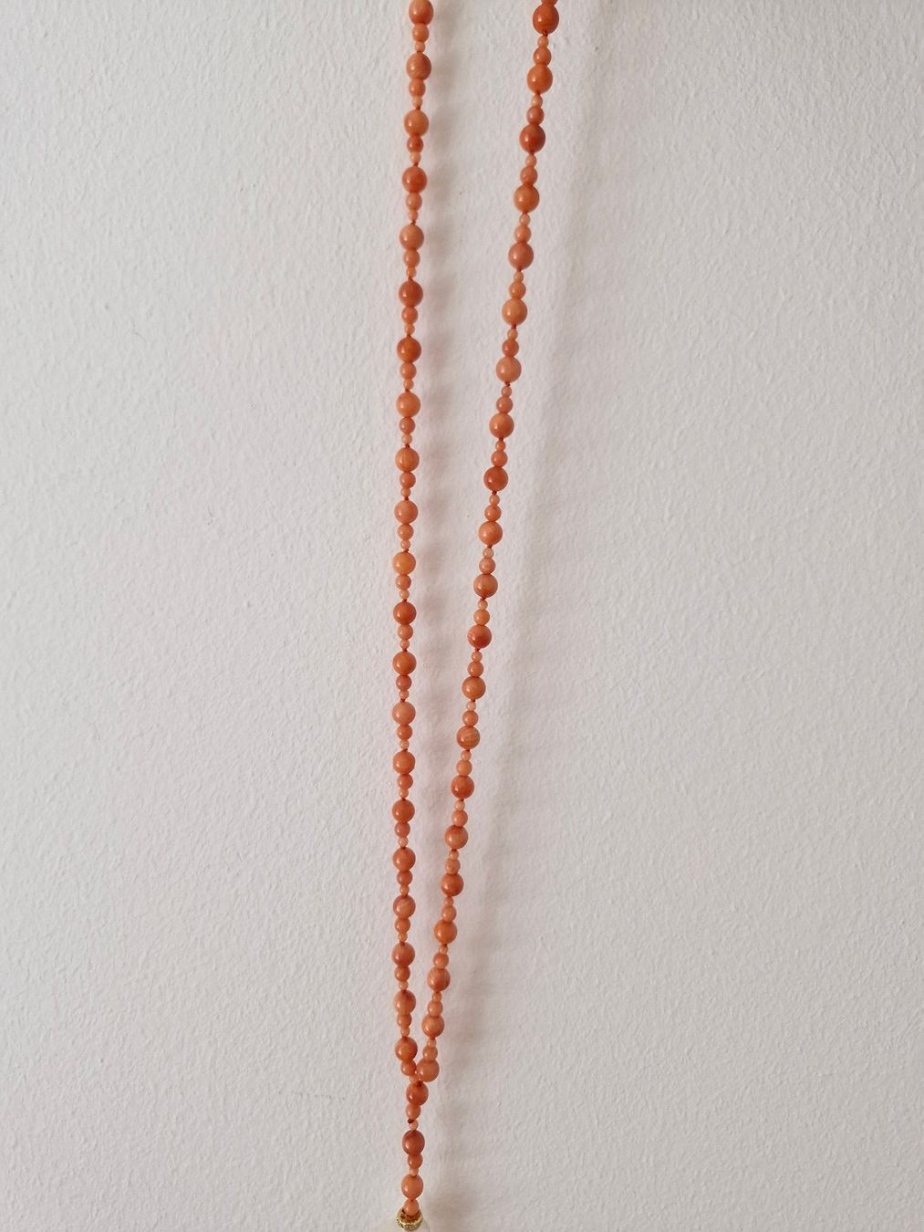 Catenine: Korallenkette mit schöner Quaste – Nuovo e nell'imballaggio originale da Muenchen venduto da enjoymunichdesign 3