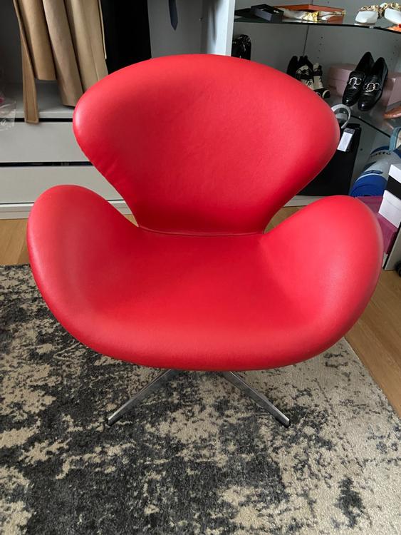 2 Lounge Chair aus Leder rot Stil Arne Jacobsen SWAN Kaufen