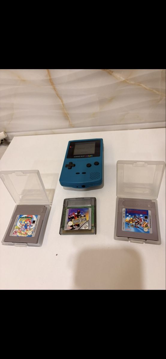 Nintendo Konsolen: GAMEBOY COLOR + 3 JEUX – Gebraucht aus Dompierre FR von PRiT_Madara