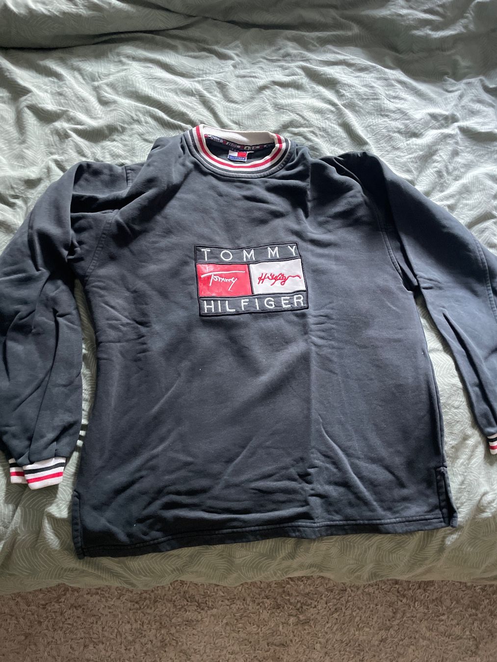 Tommy Hilfiger Maglioni & Felpe: Vintage Tommy Hilfiger Pulli Grösse L – Usato da Winterthur venduto da cheerio97 5
