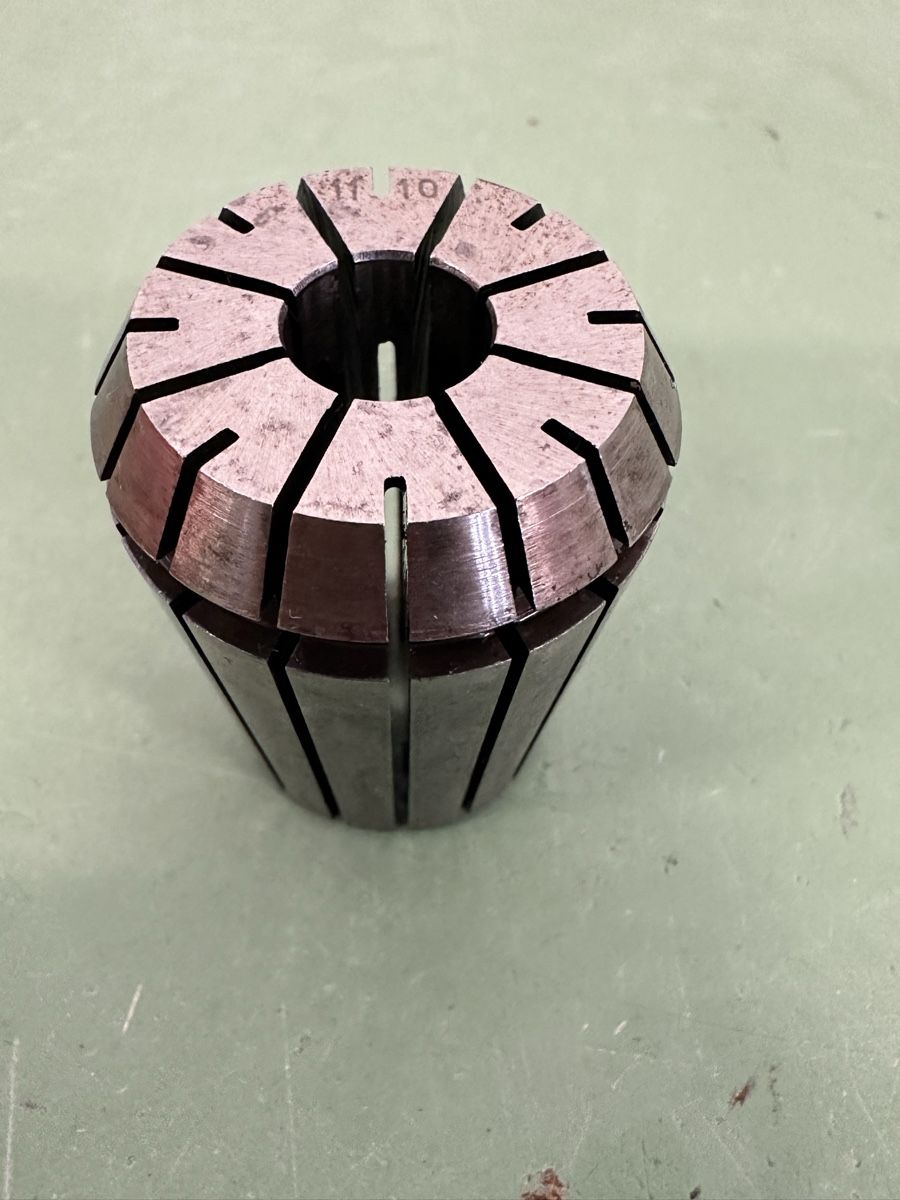 Tutti gli attrezzi: Spannzangen, collet, E-32, 10-11 mm – Usato da Aarberg venduto da SNMachines 1