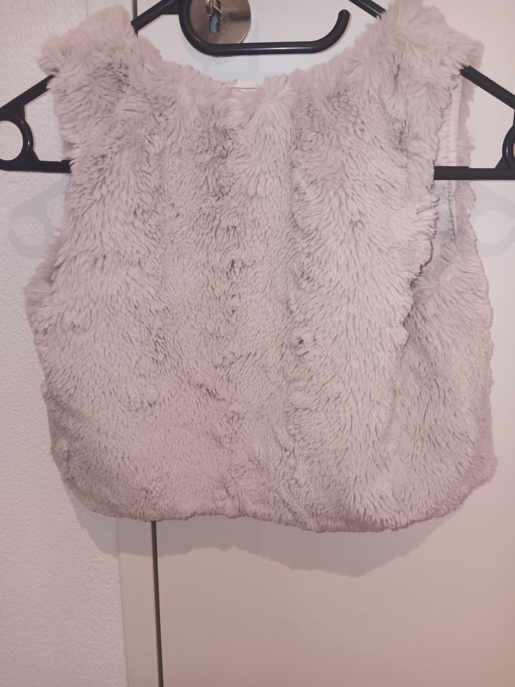 H&M Giacche & Cappotti: Mädchen Chillet,Gr.110/116 – Usato da Oftringen venduto da joa_bbm2 2