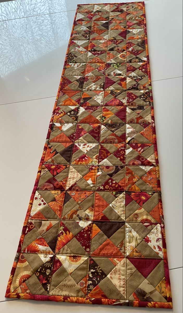 Tutte le decorazioni: Chemin de table automnale patchwork  – Nuovo e nell'imballaggio originale da La Chaux-de-Fonds venduto da NathalieM07 1