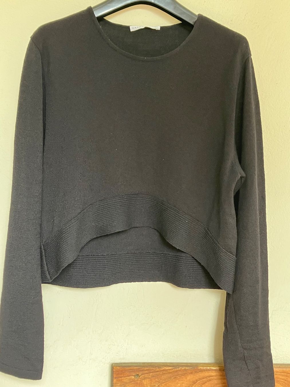 Sarah Pacini Pulls & Sweat-shirts: Sarah Pacini Pullover – D'occasion à Basel par papageientulpe